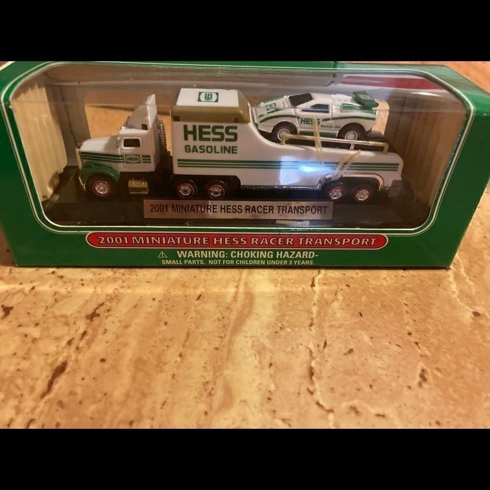 2001 Hess miniature Racer Transport New In Box - Picture 2 of 6